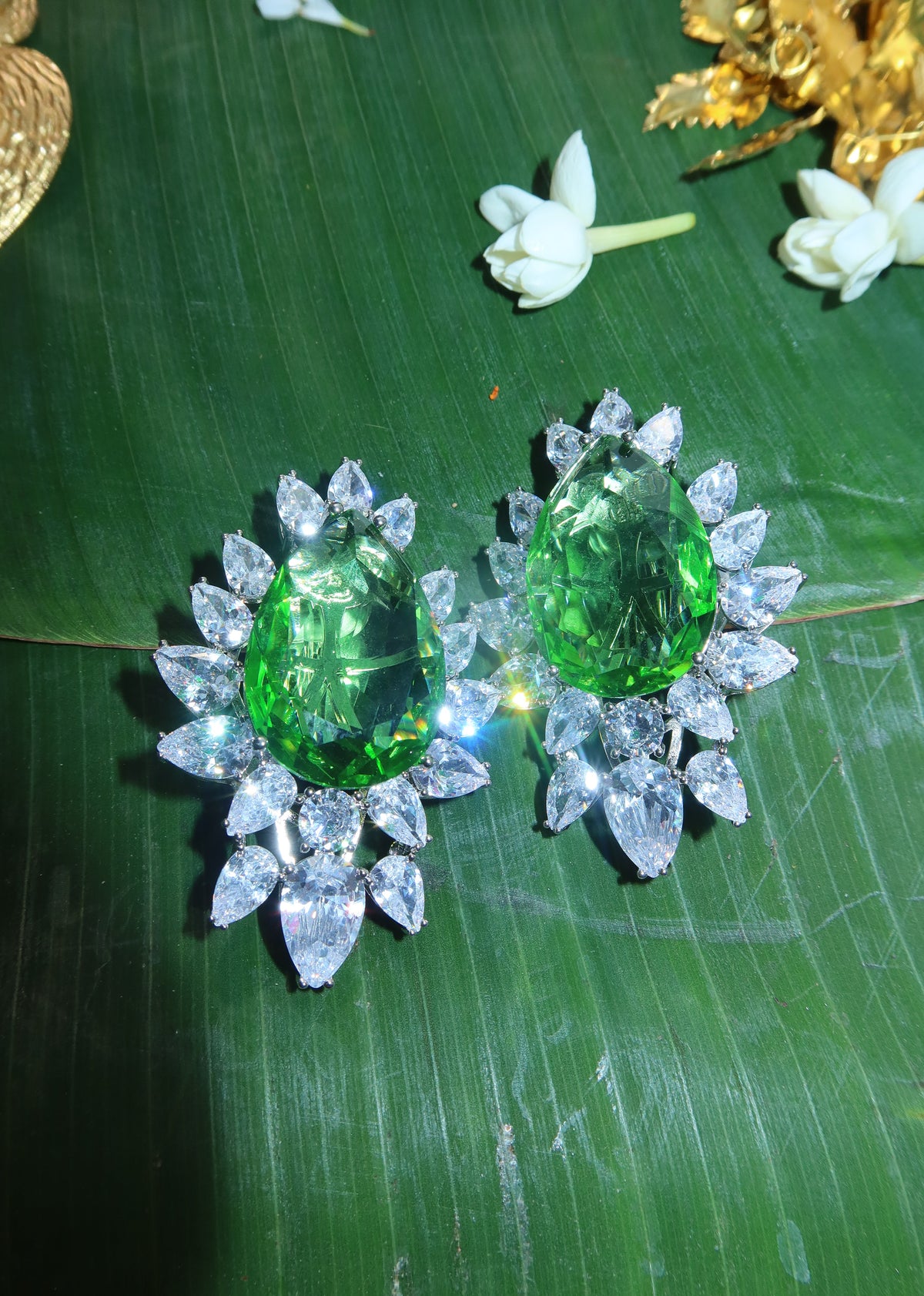 Kacha Mango Studs